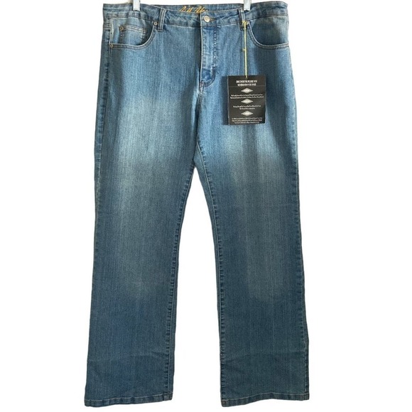 Bill Blass Jeans Womens 16 Stretch Bootcut Plus Size Medium Wash Blue New - Picture 1 of 11